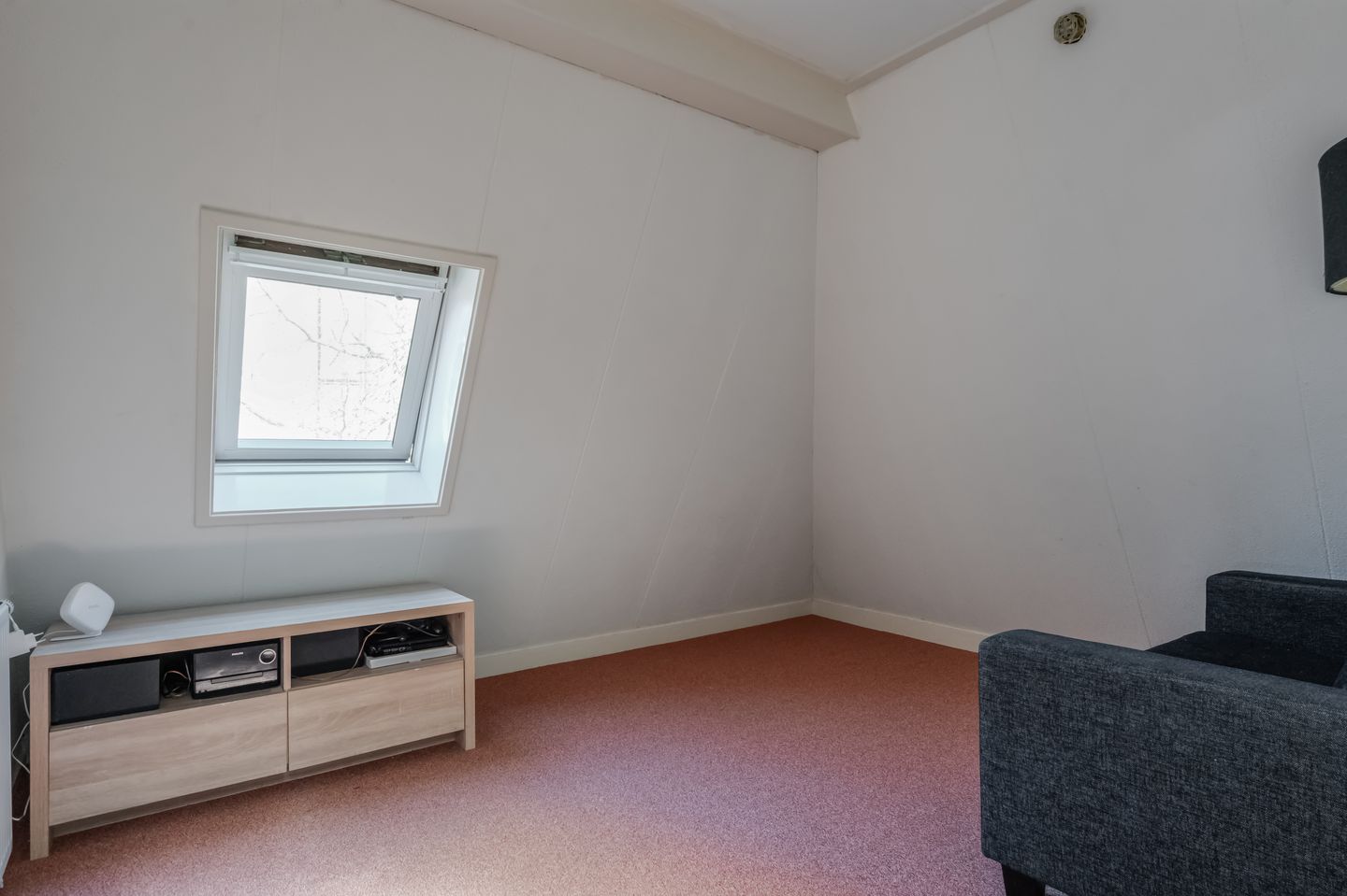 Foto 29 van Neerwoldstraat 2