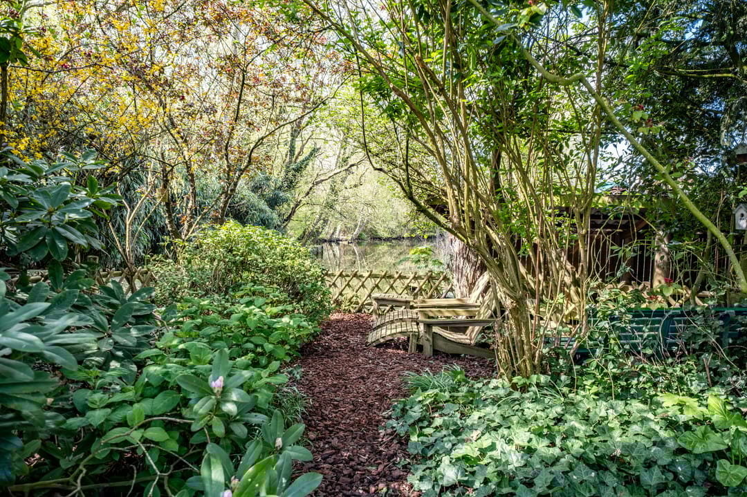 Foto 23 van Donkereind 12