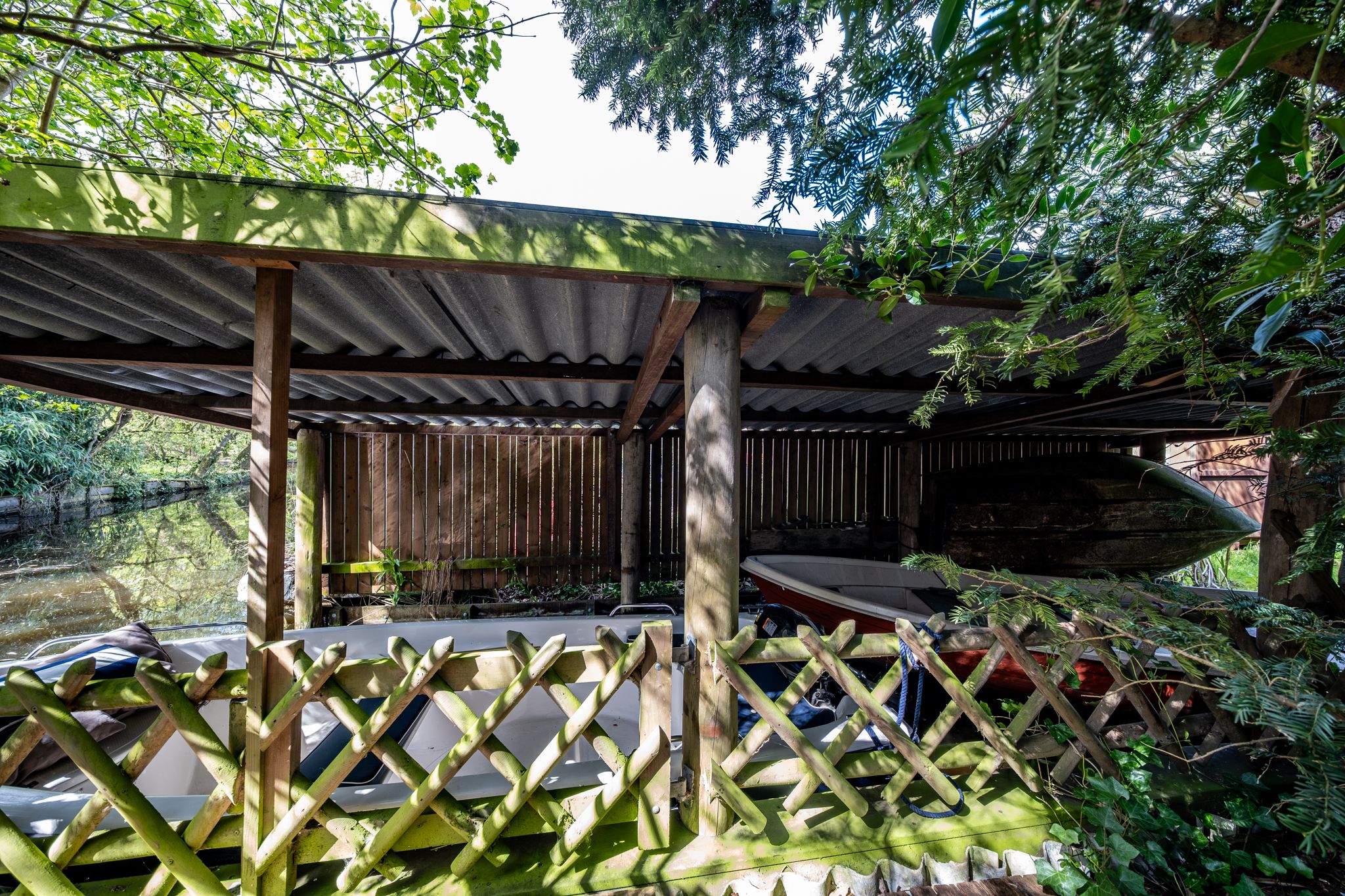 Foto 24 van Donkereind 12