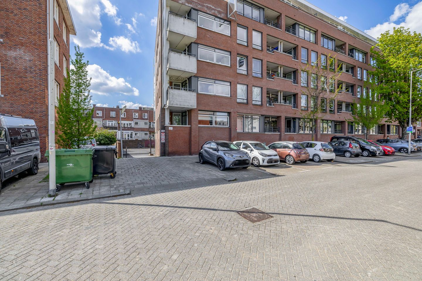 View photo 1 of Elektroweg 124
