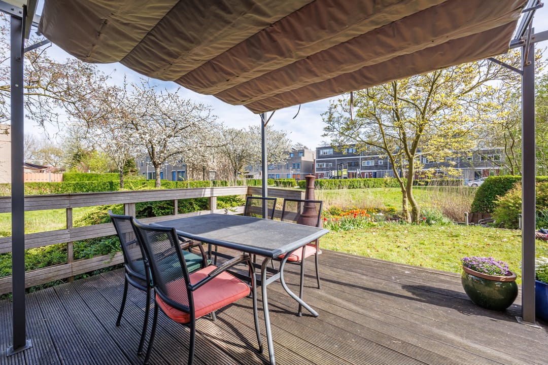 Spacious Corner Home with Water Views in Delft's Green Ecodus Neighborhood — 17