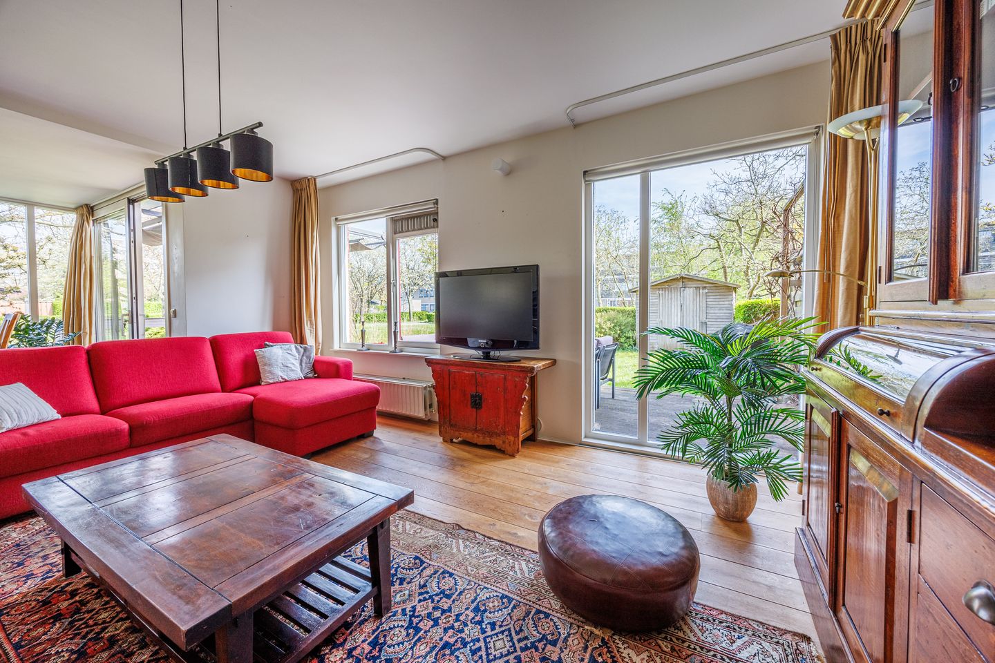 Spacious Corner Home with Water Views in Delft's Green Ecodus Neighborhood — 14