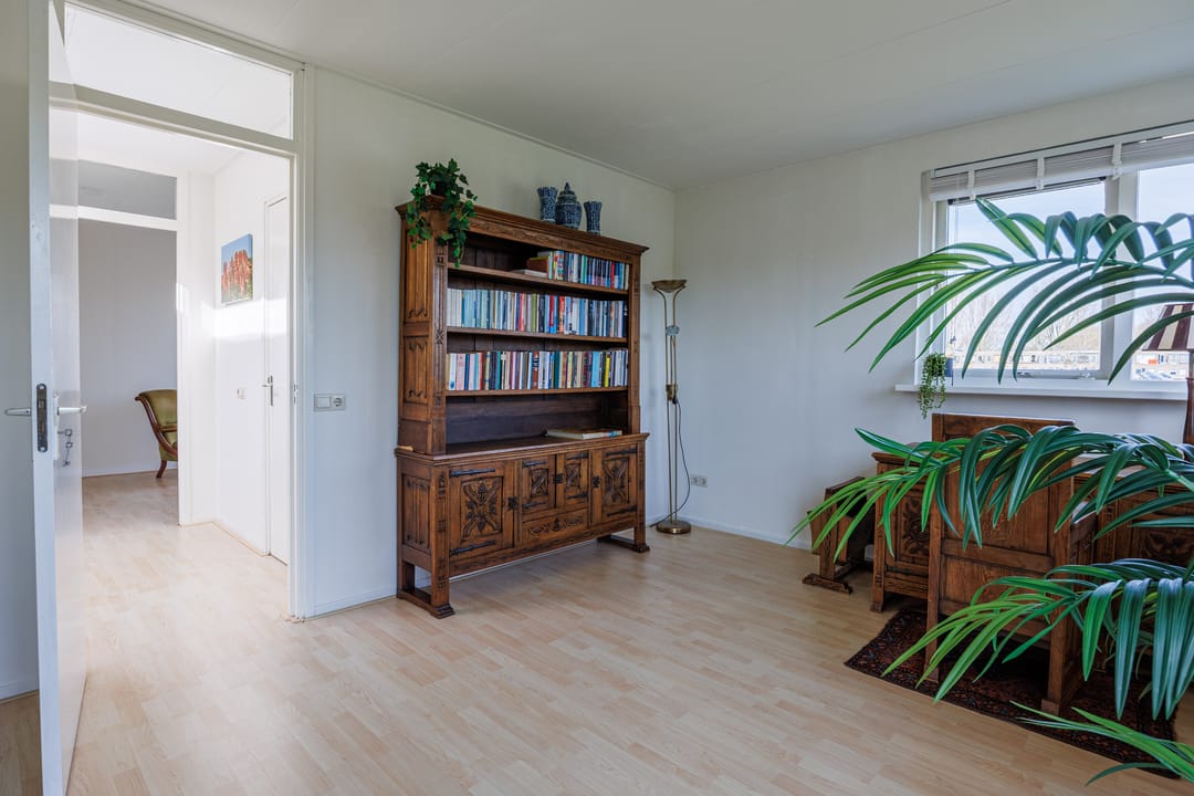 Spacious Corner Home with Water Views in Delft's Green Ecodus Neighborhood — 41