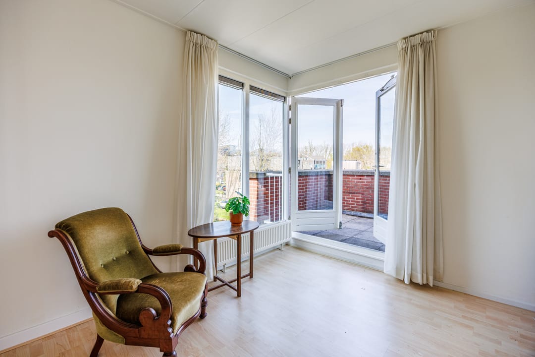 Spacious Corner Home with Water Views in Delft's Green Ecodus Neighborhood — 43