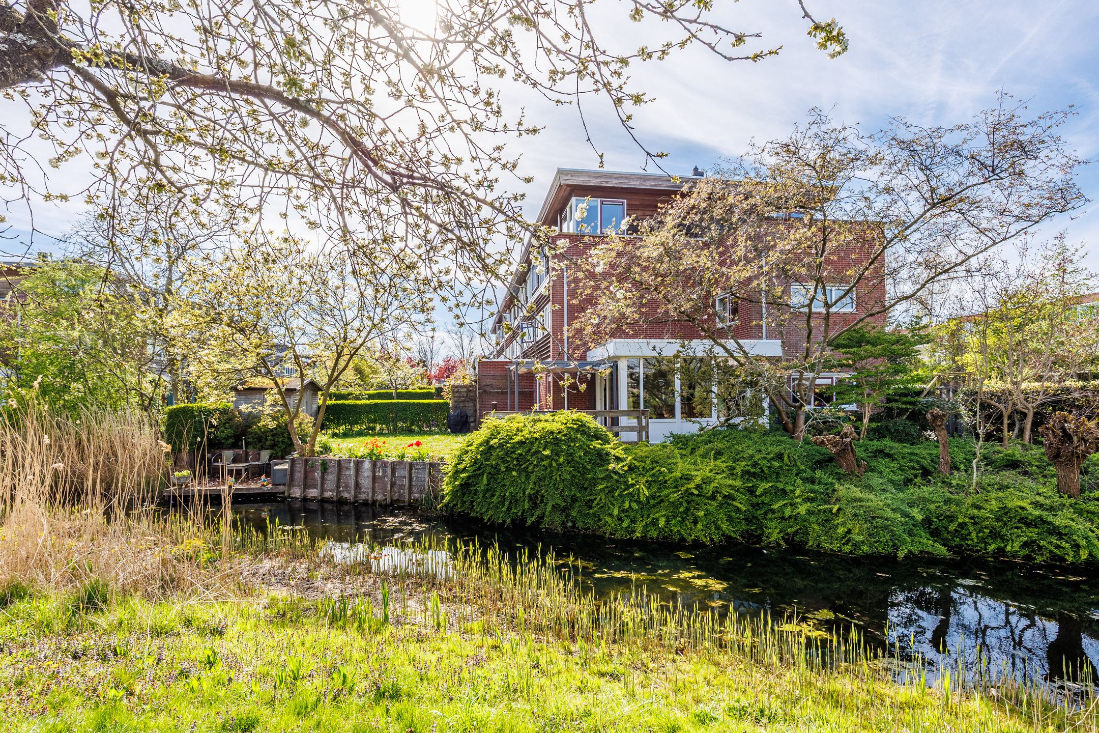 Spacious Corner Home with Water Views in Delft's Green Ecodus Neighborhood — 54