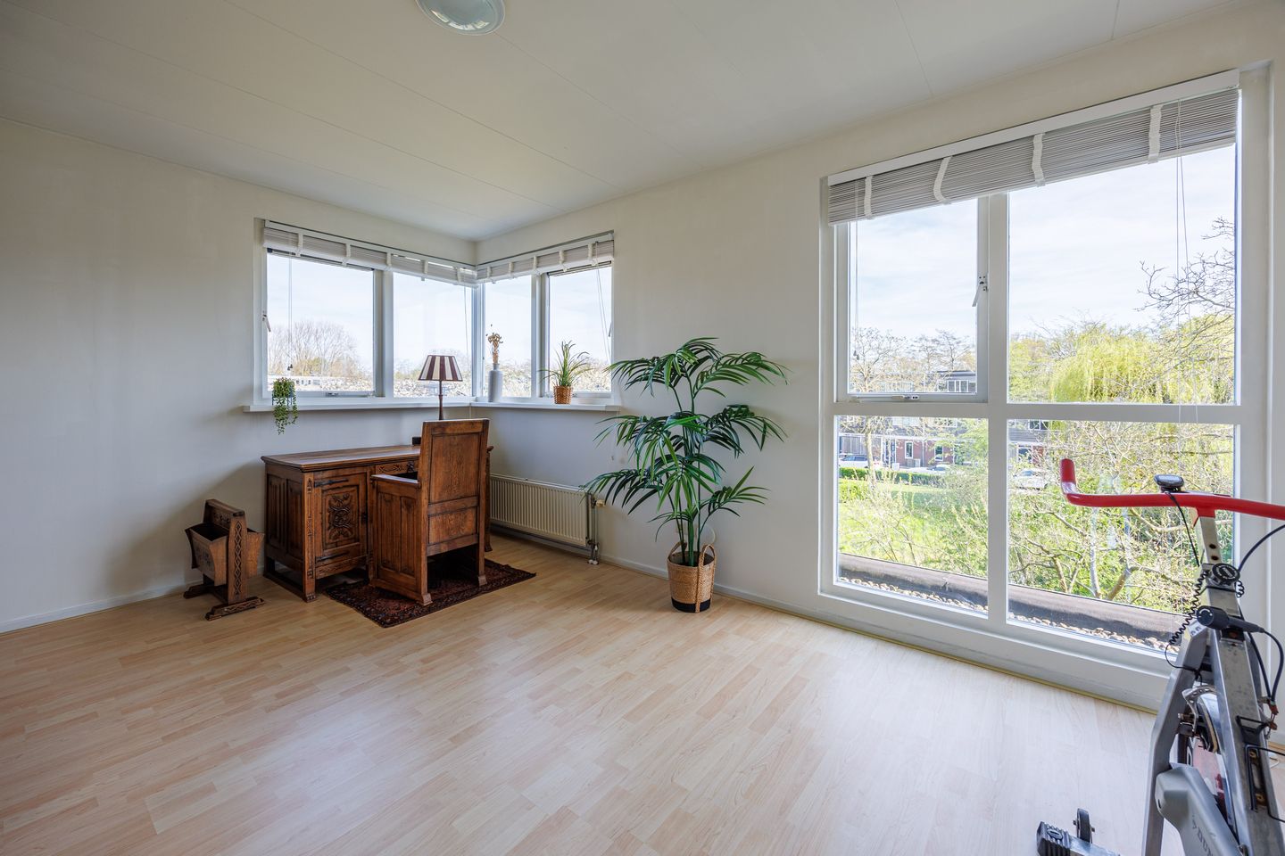 Spacious Corner Home with Water Views in Delft's Green Ecodus Neighborhood — 40