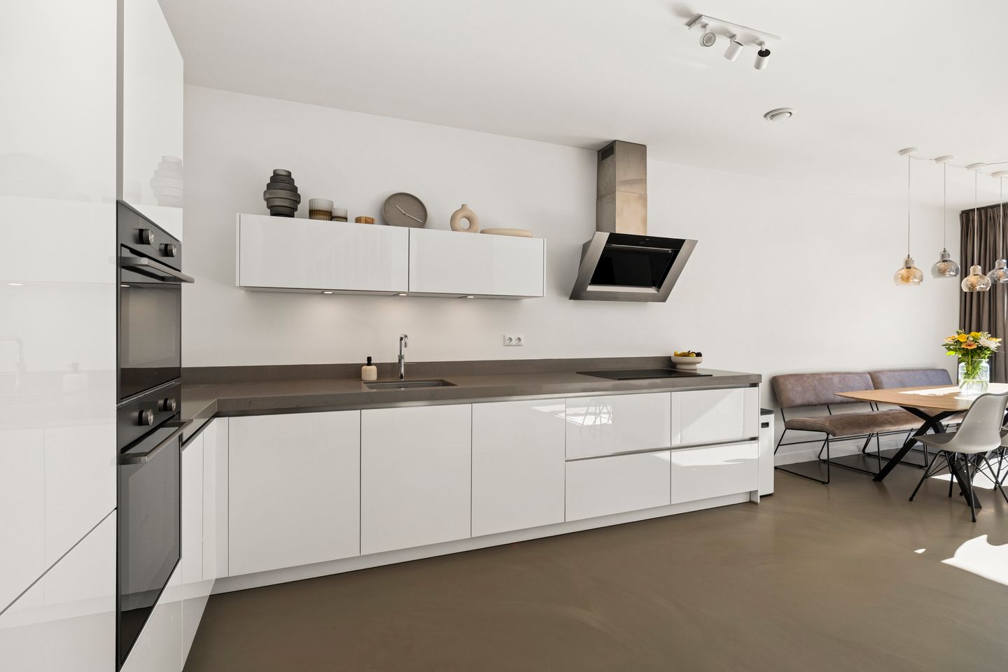 Foto 5 van Thalassa 17