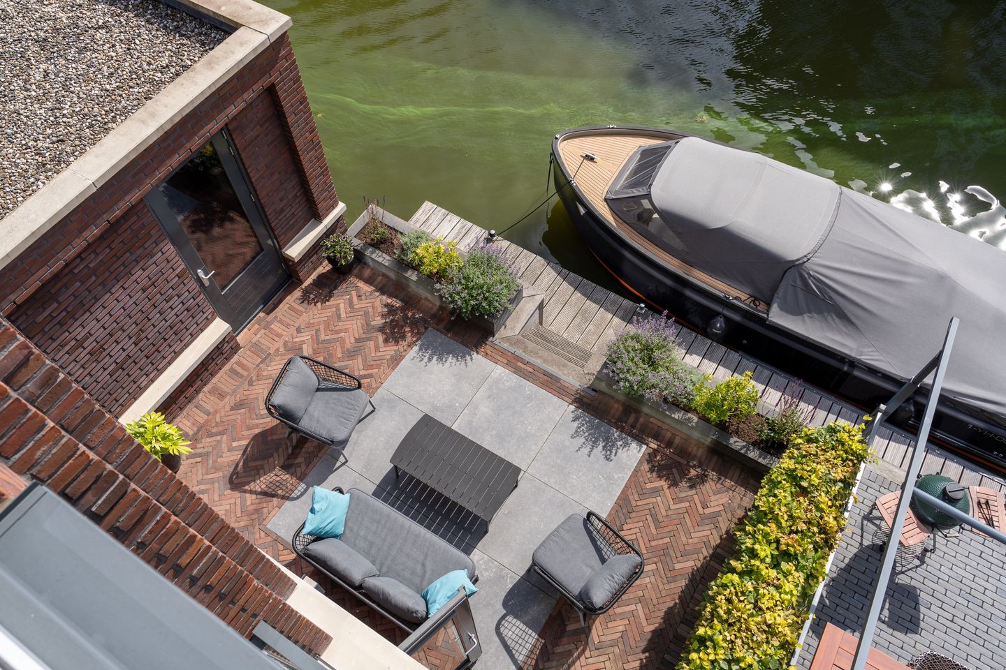 Foto 14 van Thalassa 17