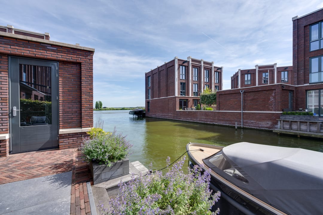 Foto 16 van Thalassa 17