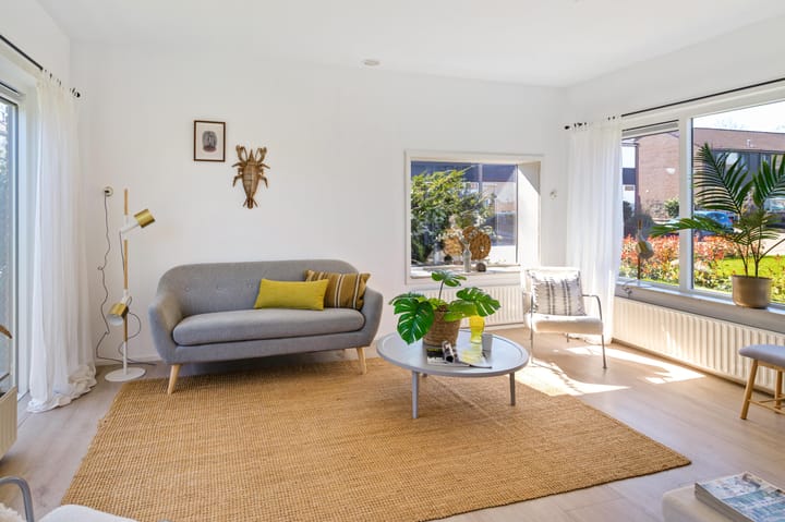 Photo 2 of Veldweg 19