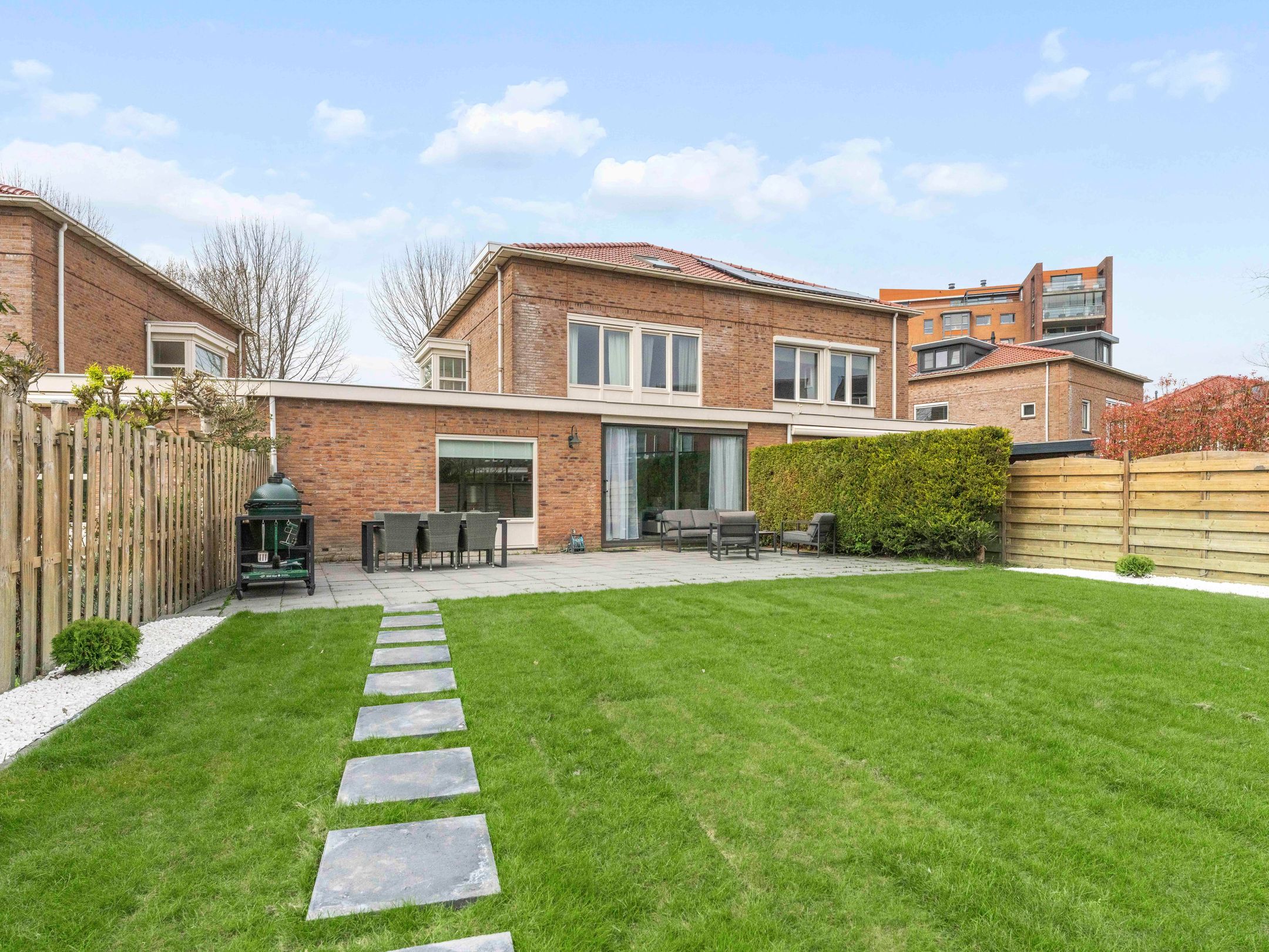 Foto 36 van Meerwedesingel 93