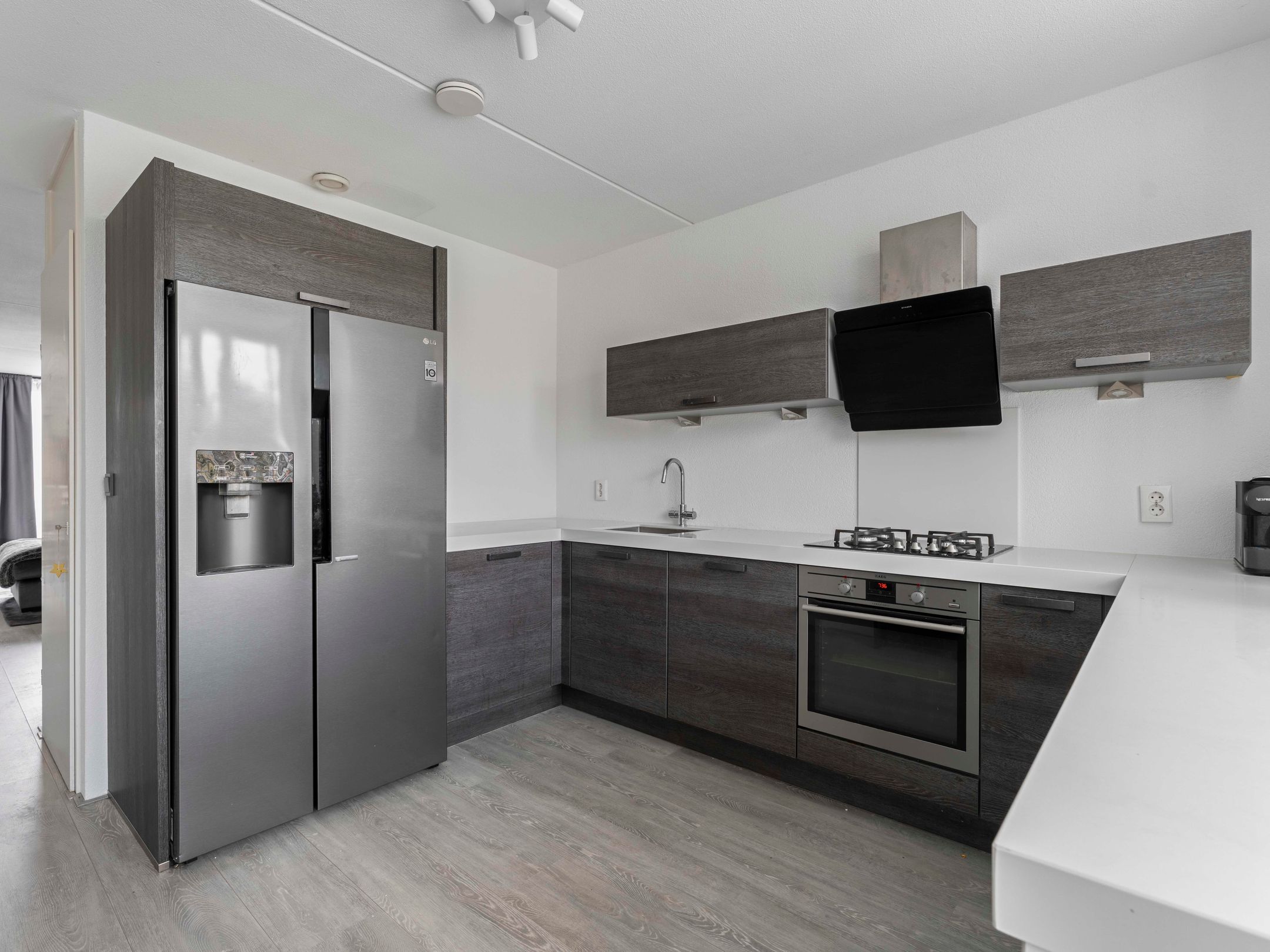 Foto 18 van Meerwedesingel 93