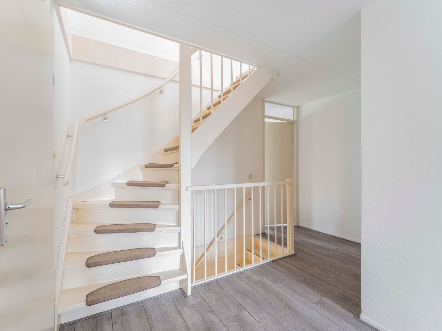 Foto 19 van Meerwedesingel 93