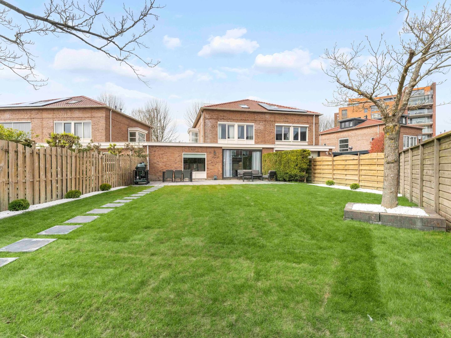 Foto 35 van Meerwedesingel 93