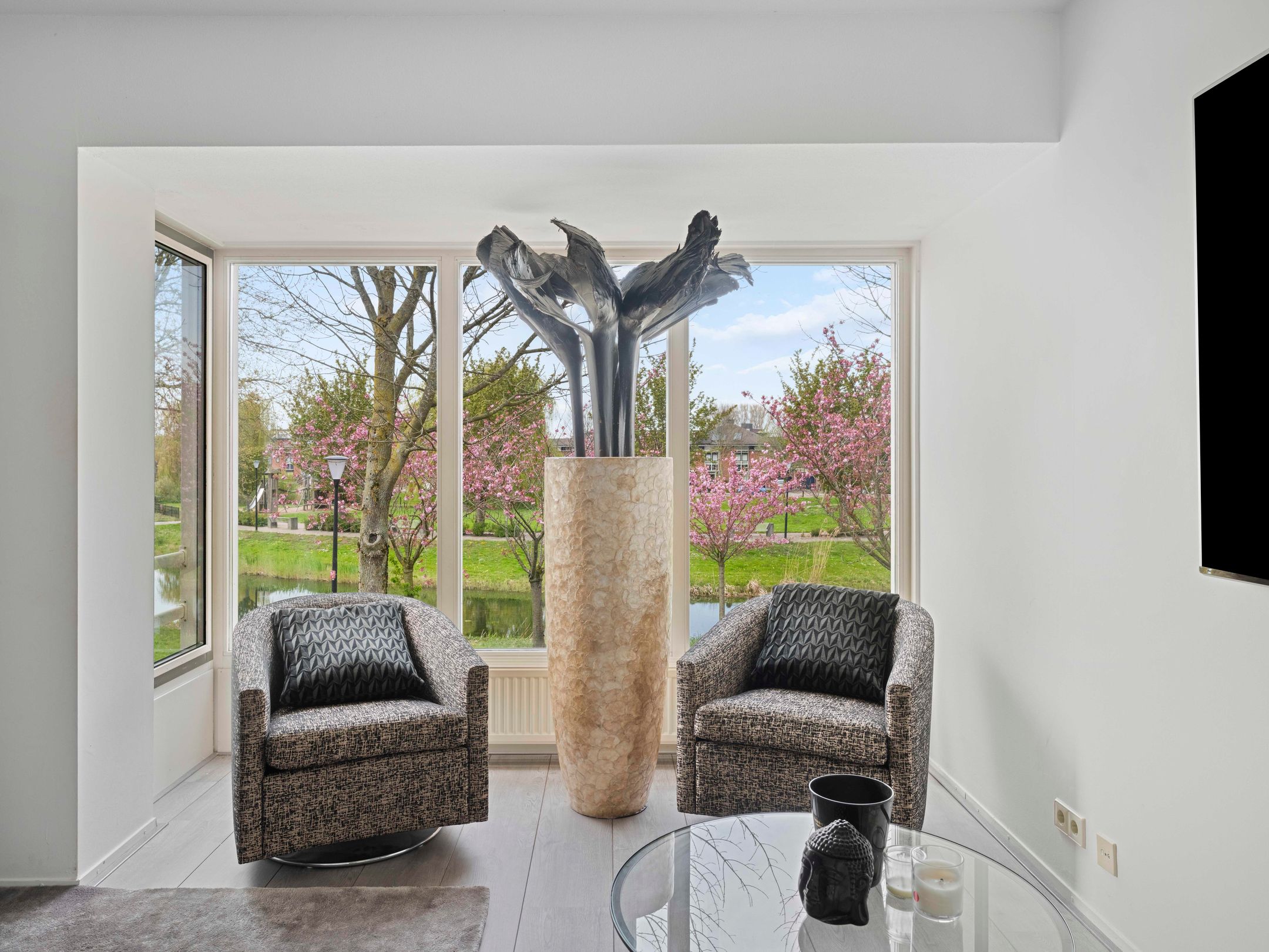 Foto 24 van Meerwedesingel 93