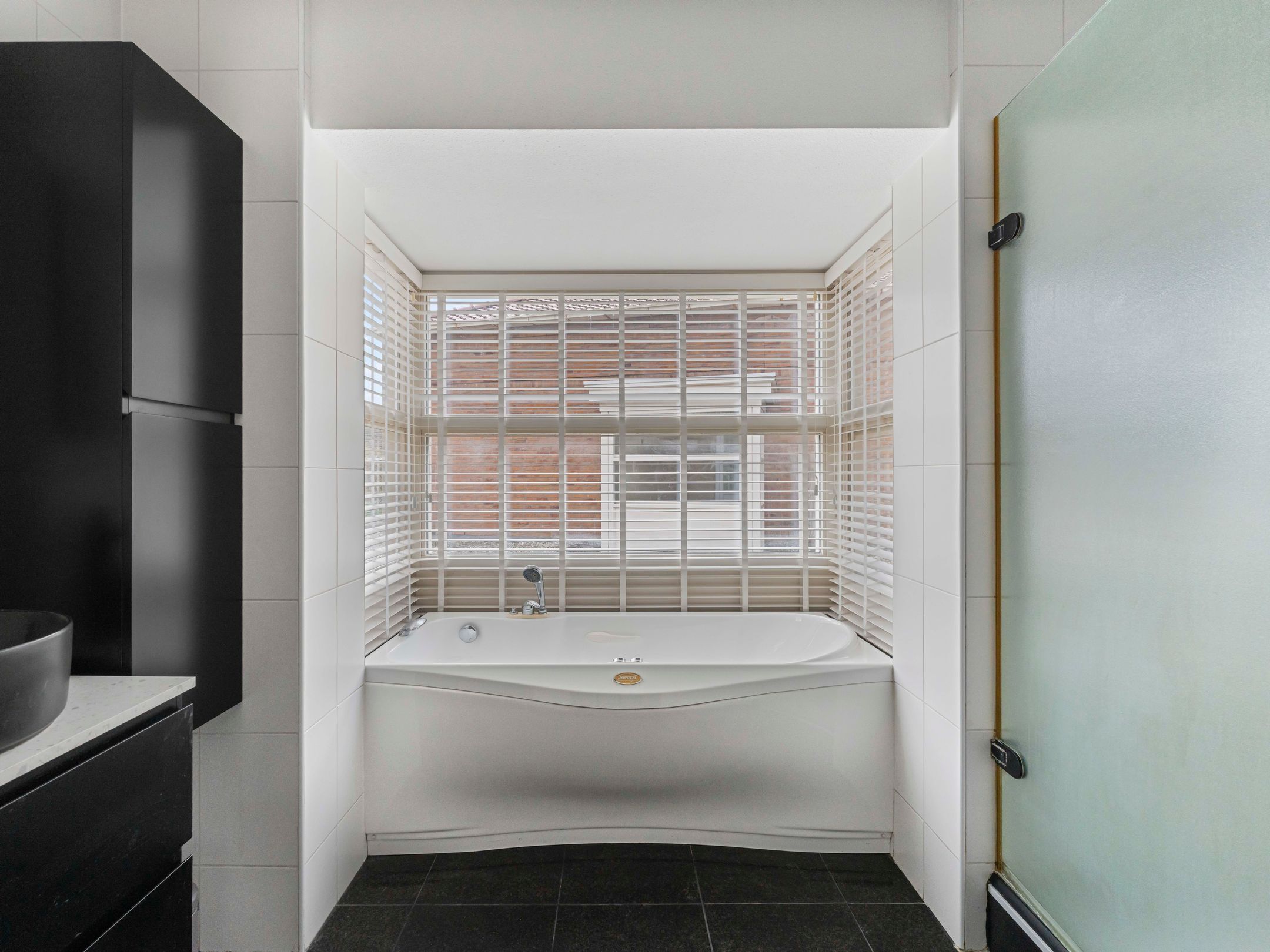 Foto 27 van Meerwedesingel 93