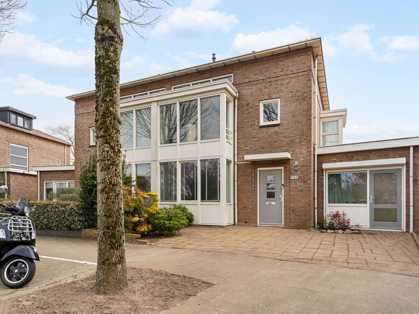 Foto 49 van Meerwedesingel 93