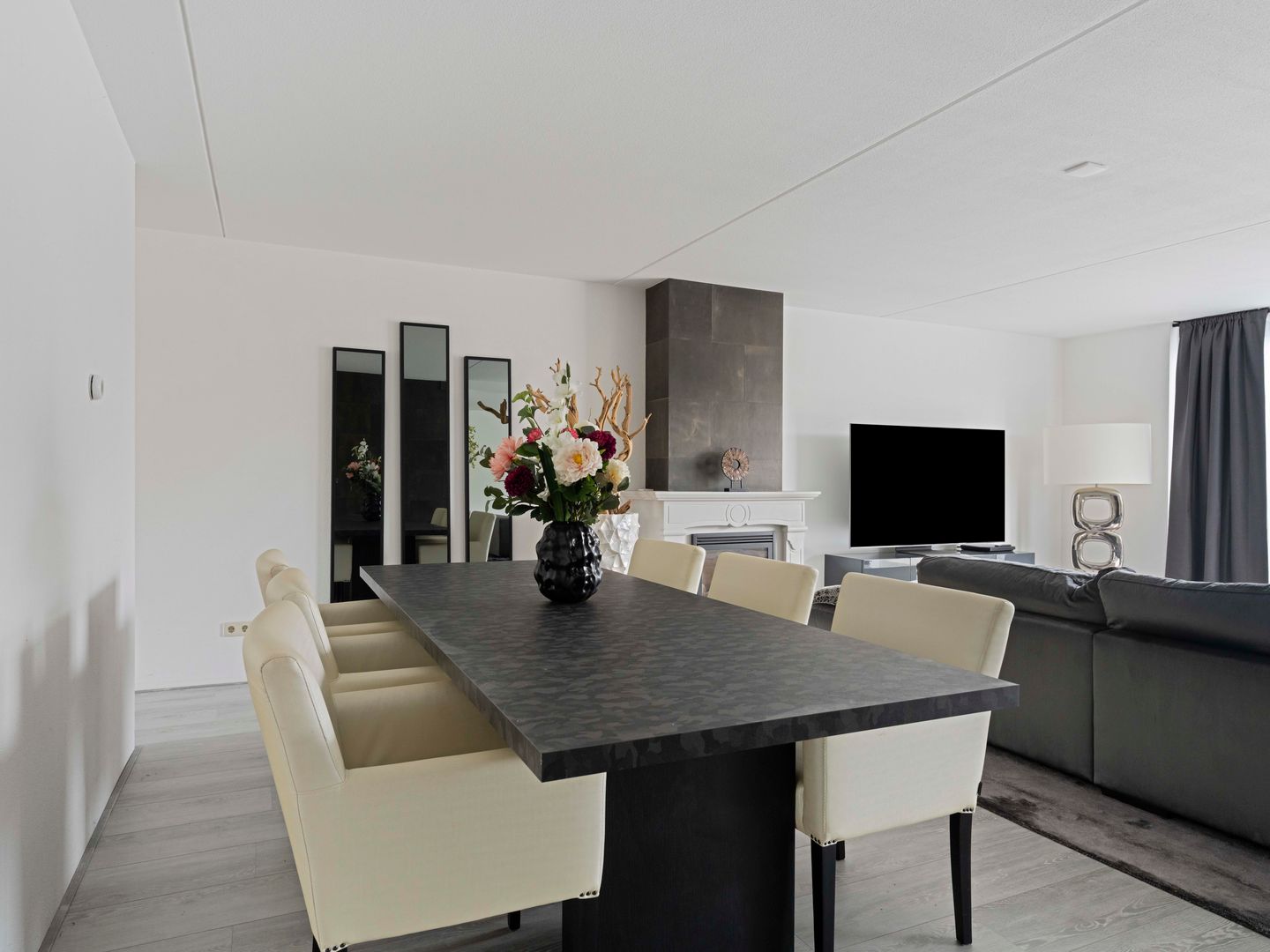 Foto 14 van Meerwedesingel 93