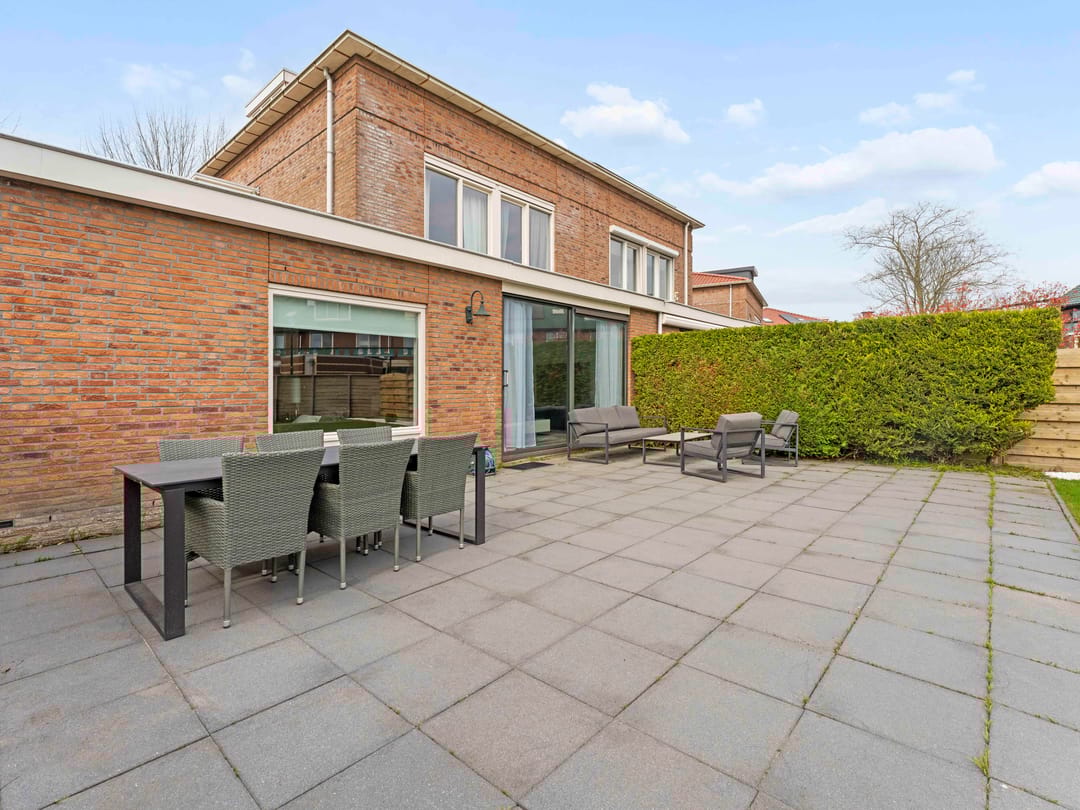 Foto 43 van Meerwedesingel 93