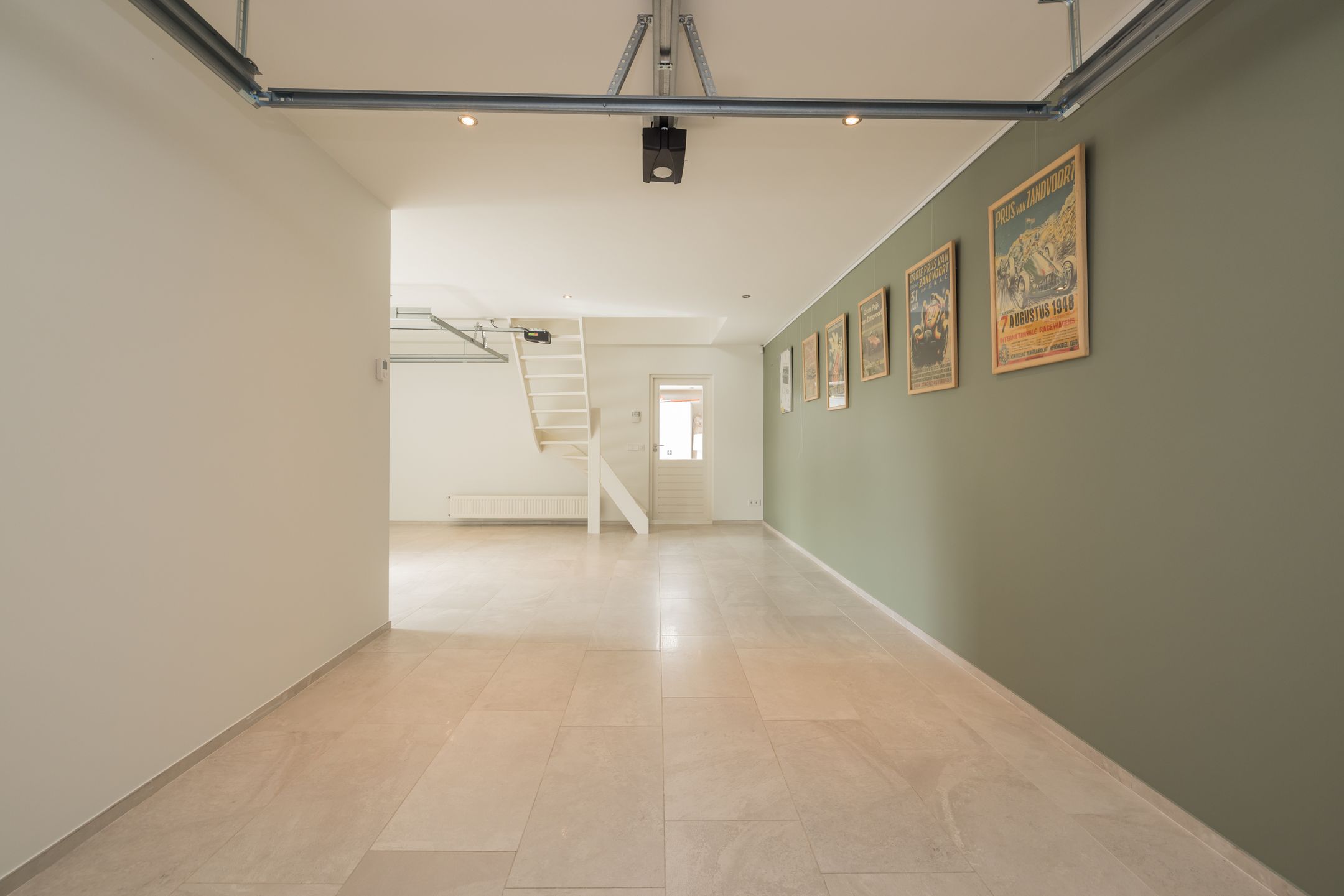 Photo 39 of Willem van der Veldenweg 21