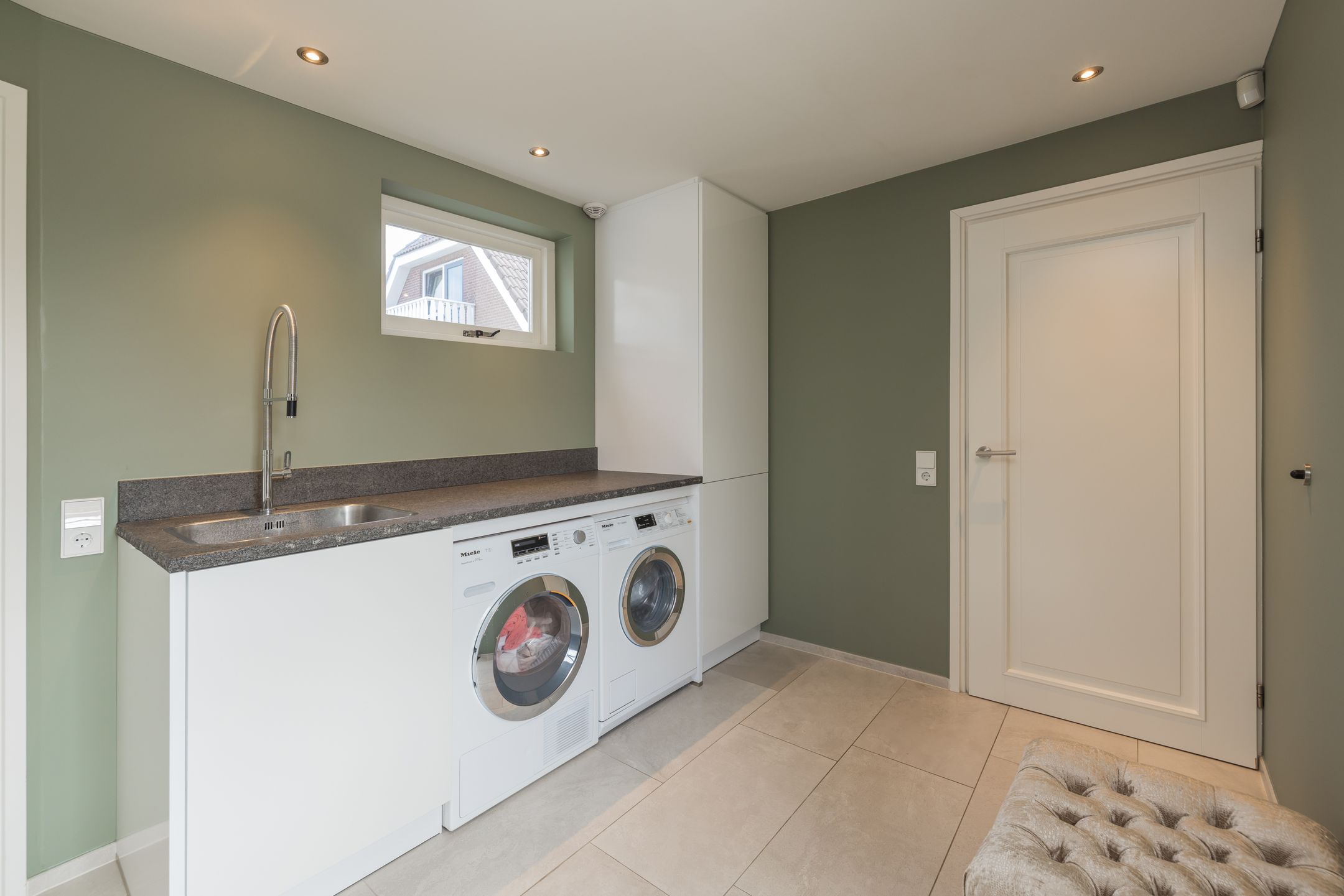 Photo 24 of Willem van der Veldenweg 21