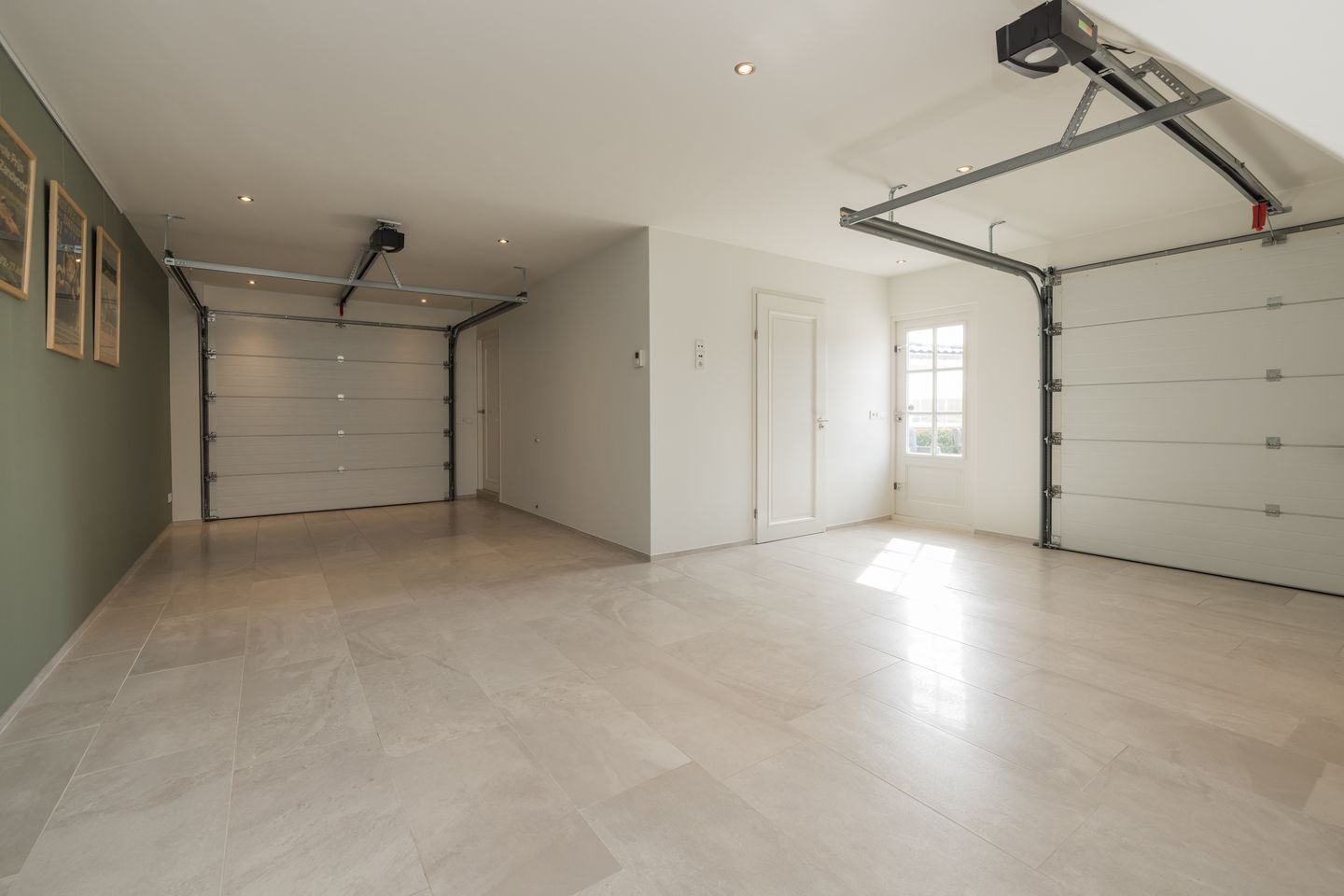 Photo 40 of Willem van der Veldenweg 21