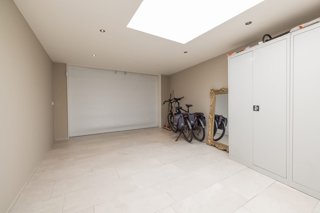 Photo 41 of Willem van der Veldenweg 21