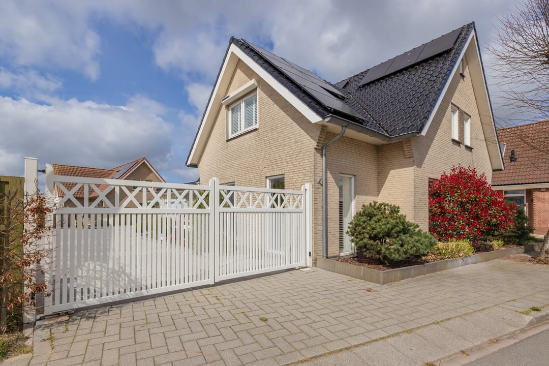 Photo 46 of Willem van der Veldenweg 21