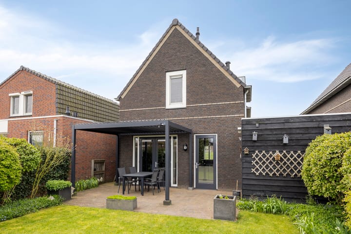 Foto 2 van Wollegras 32