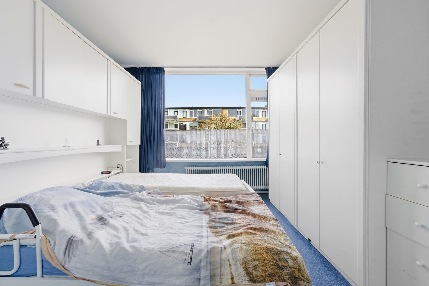 Photo 19 of Van Anrooystraat 151