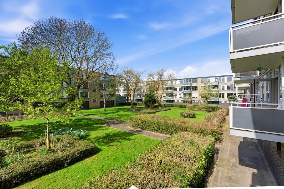 Photo 23 of Van Anrooystraat 151