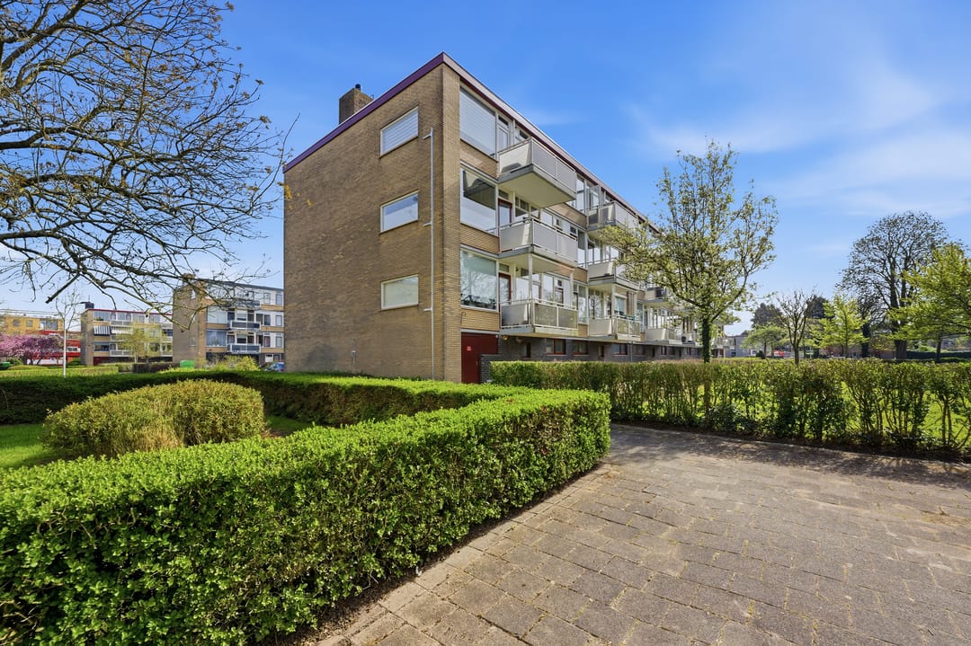 Photo 31 of Van Anrooystraat 151