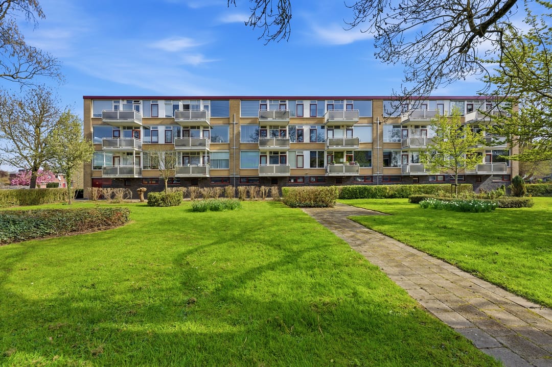 Photo 32 of Van Anrooystraat 151