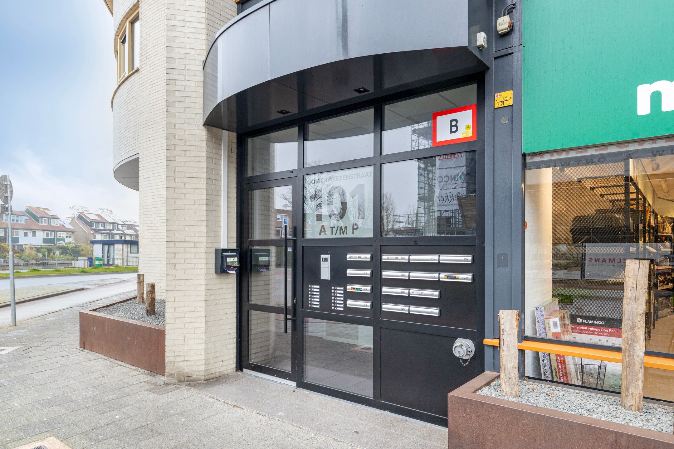 Photo 54 of Oosterweezenstraat 101-G