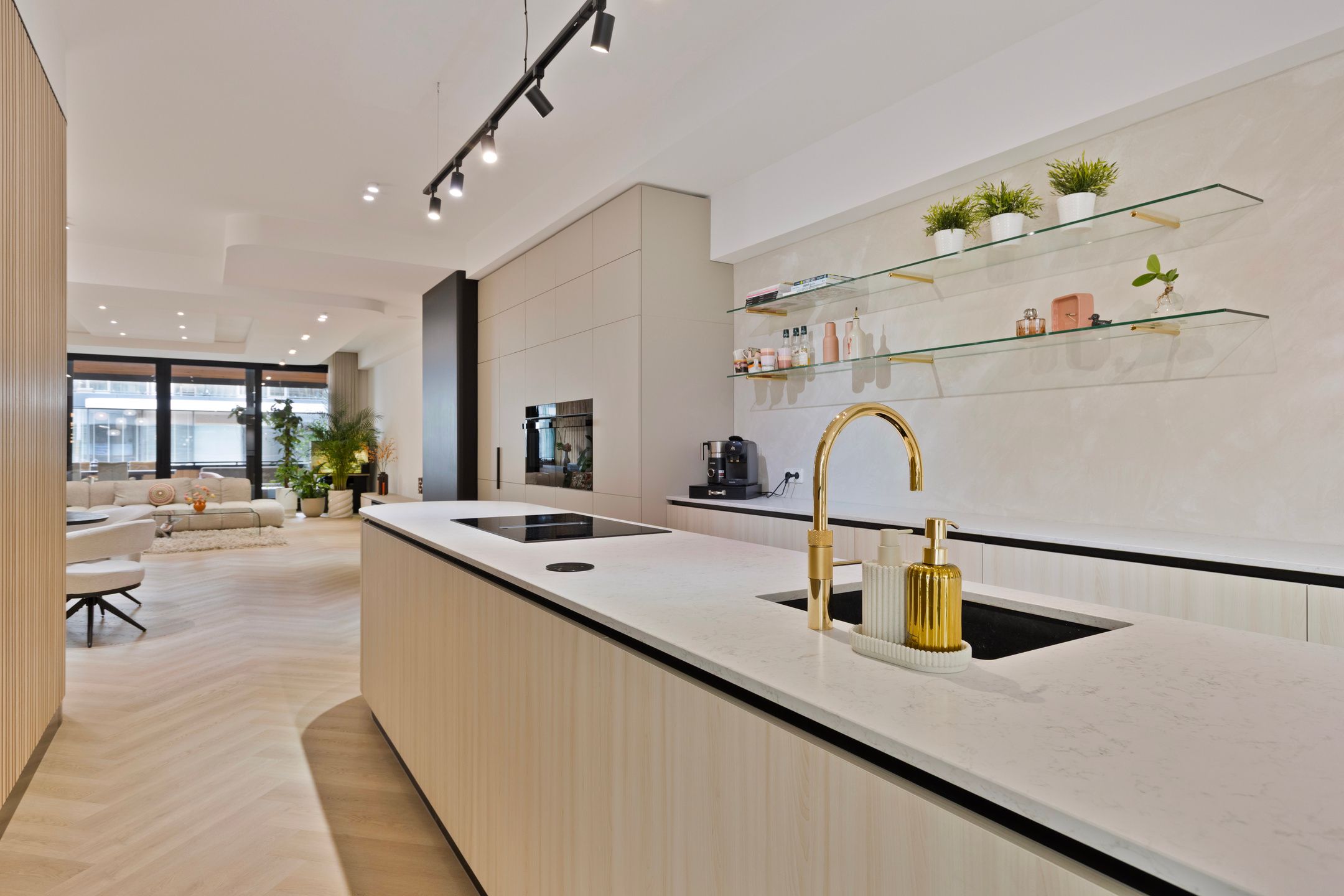 Photo 12 of Oosterweezenstraat 101-G