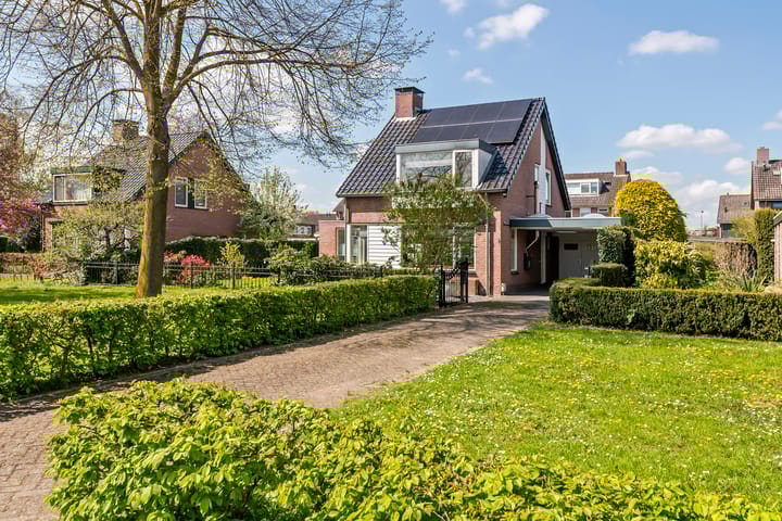 Foto 2 van Willem-Alexanderplein 3