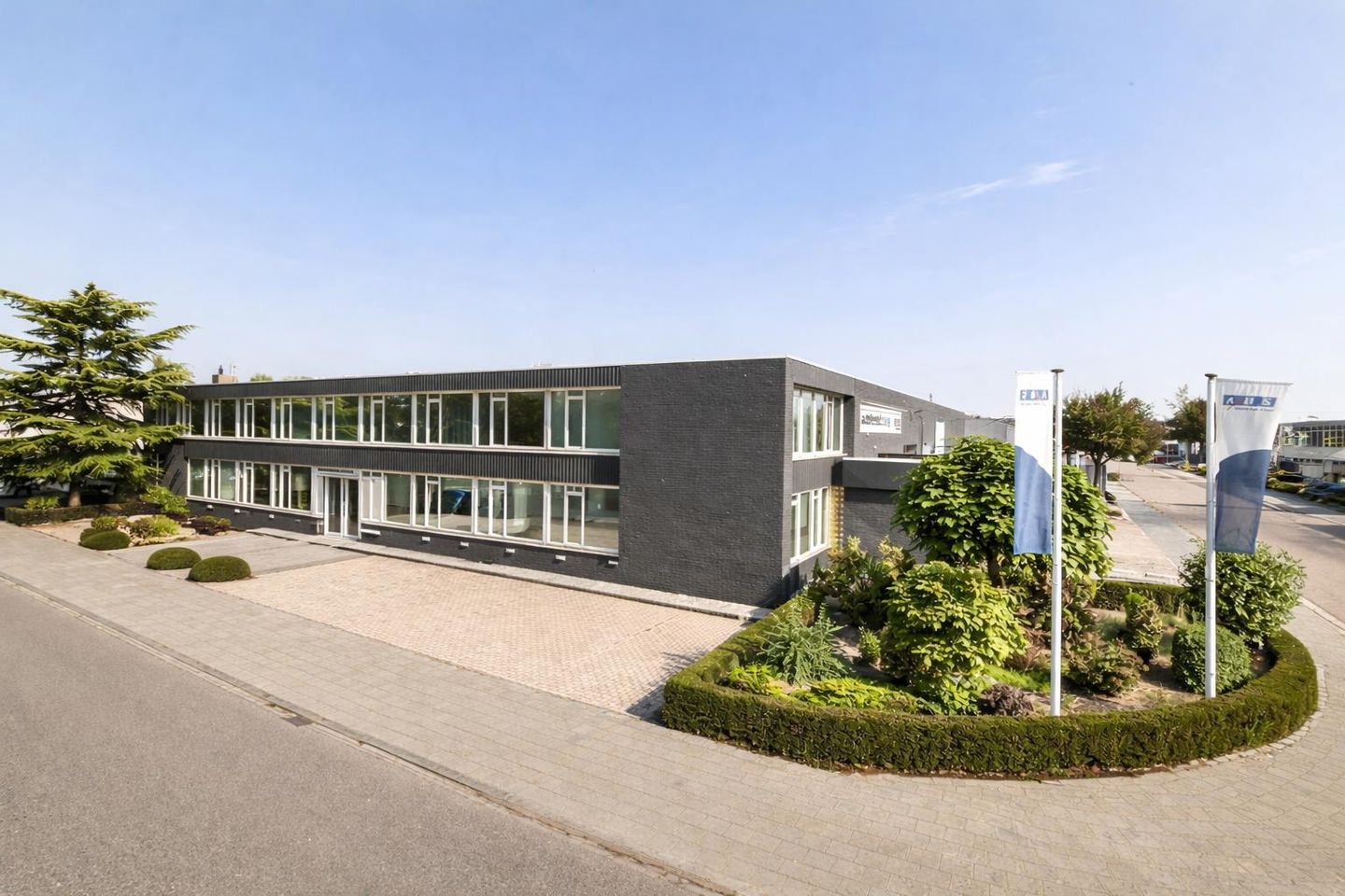 View photo 1 of Hedikhuizerweg 13