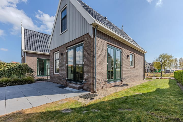 Photo 3 of Zeedijk 2-303