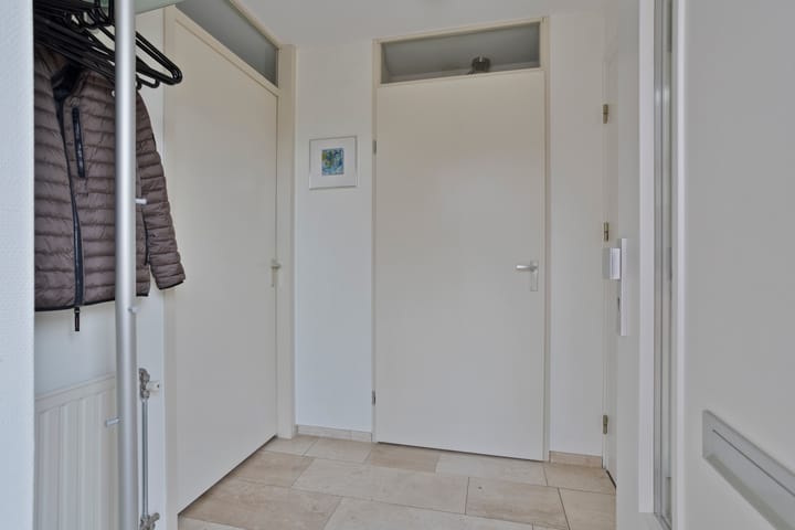 Tussenwoning te koop: Anthony Edenstraat 21, Herten