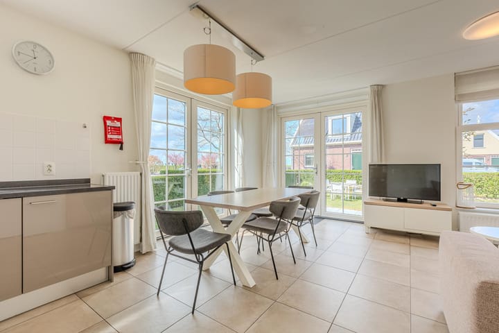 Photo 5 of Zeedijk 2-303