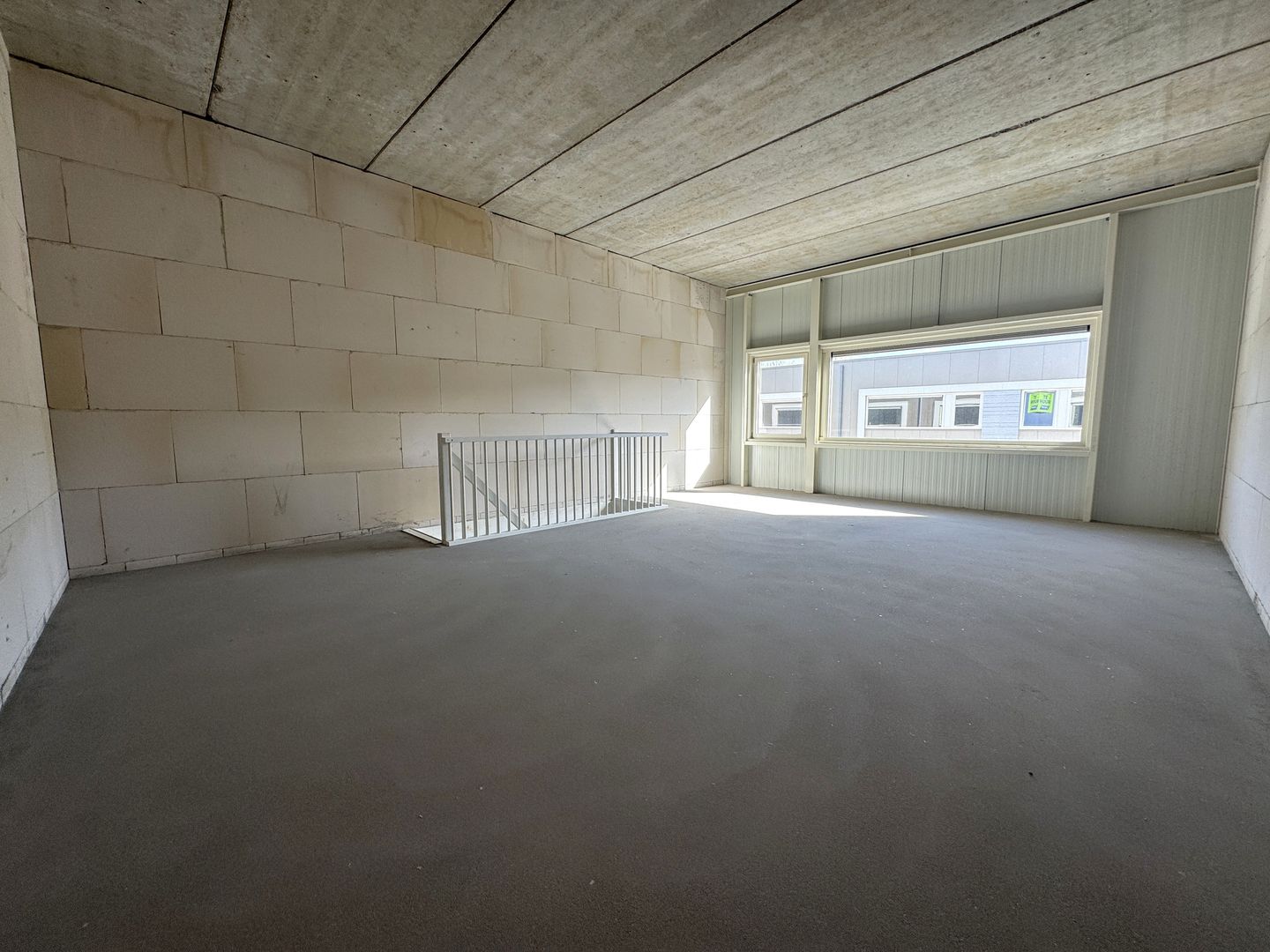 View photo 4 of Palmpolstraat 99-G18