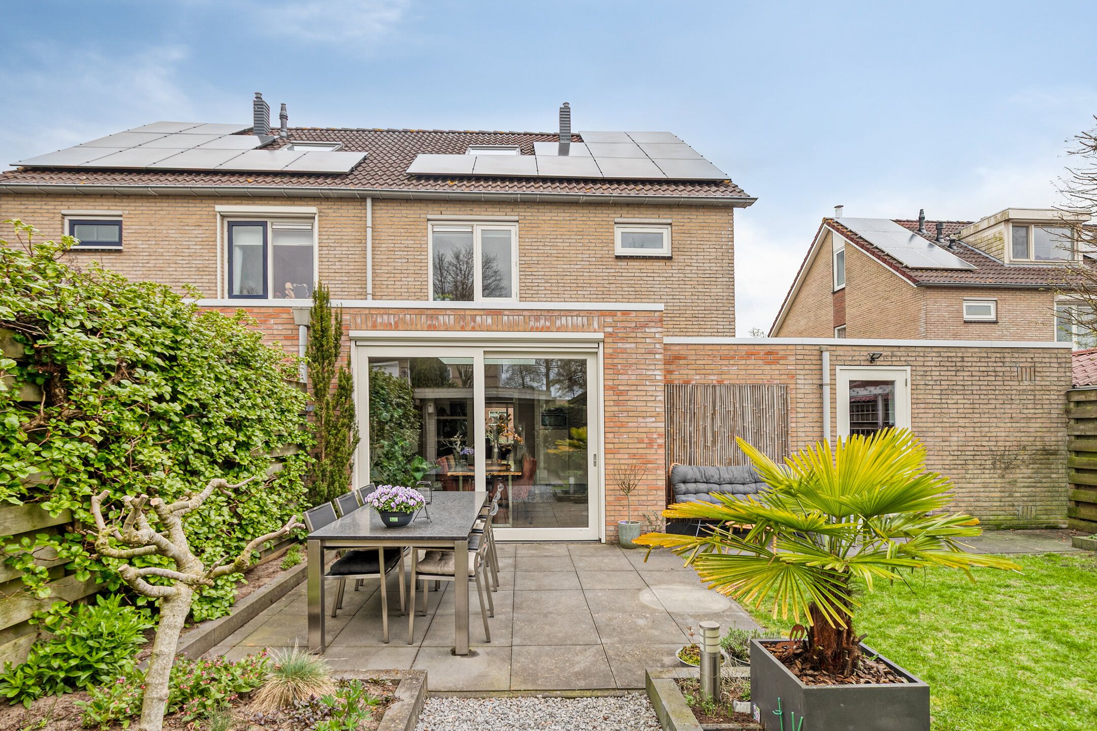 Foto 63 van Margriet 48