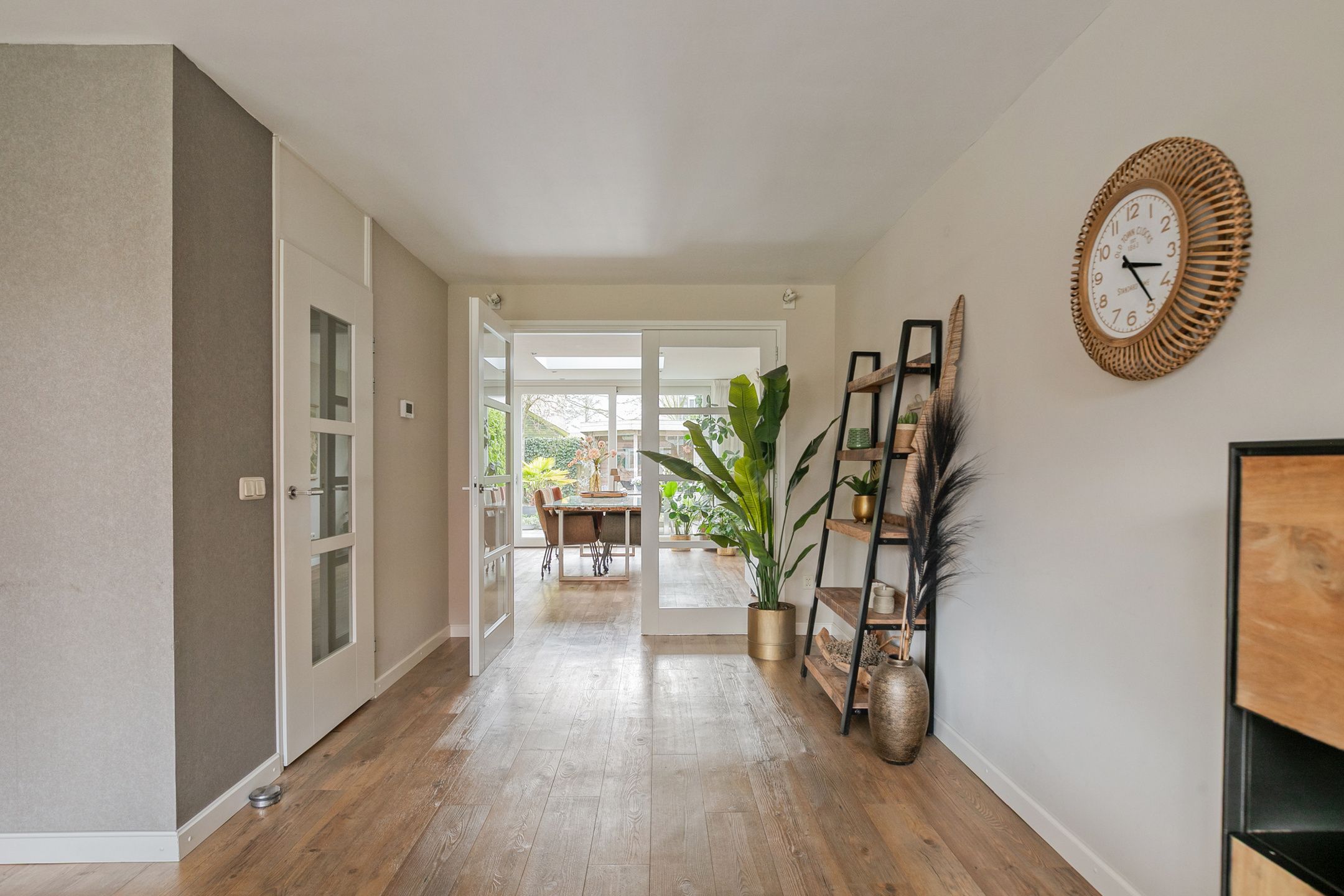 Foto 12 van Margriet 48