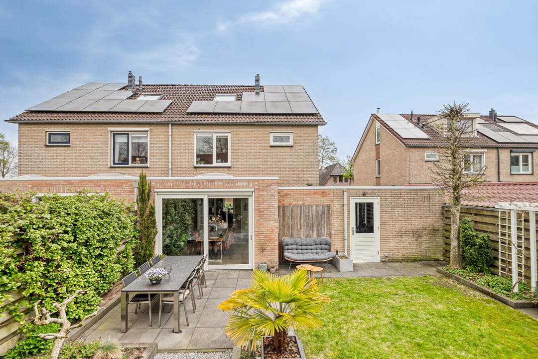 Foto 67 van Margriet 48