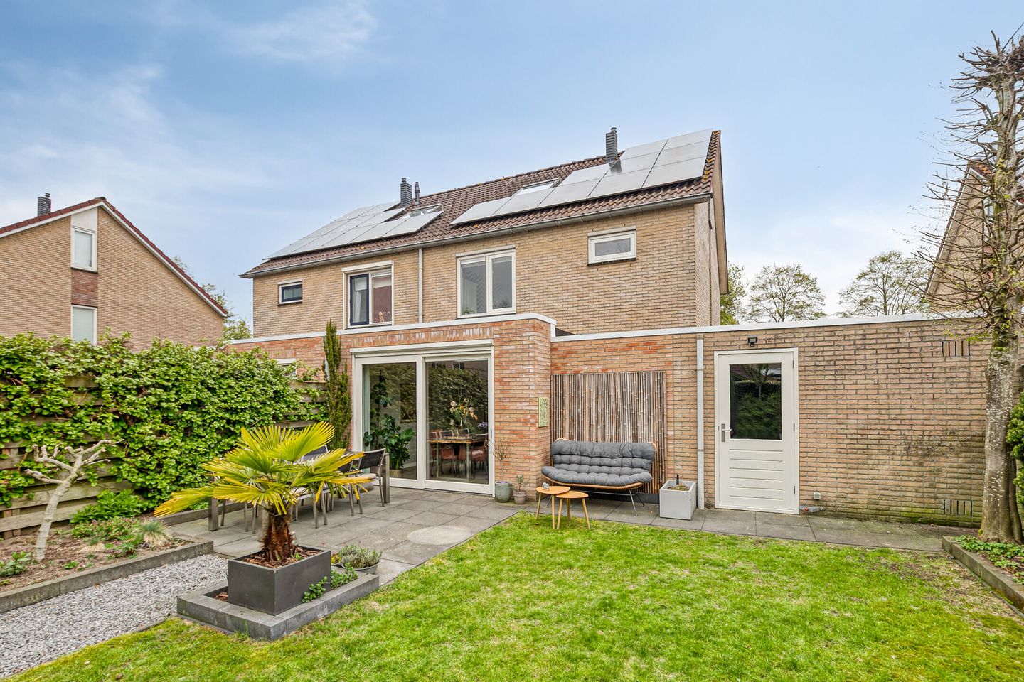 Foto 64 van Margriet 48