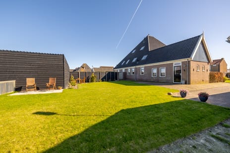 Warder 36 secondary image