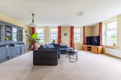 Warder 36 tertiary image