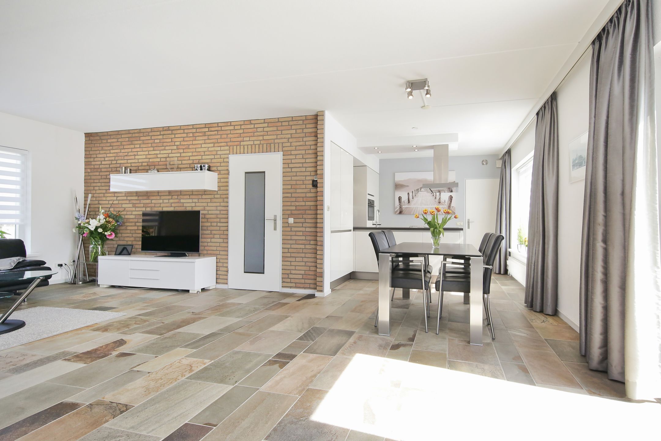 Photo 9 of Hornweg 166