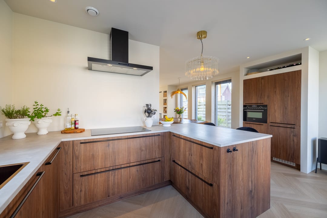 Photo 11 of Asterstraat 111