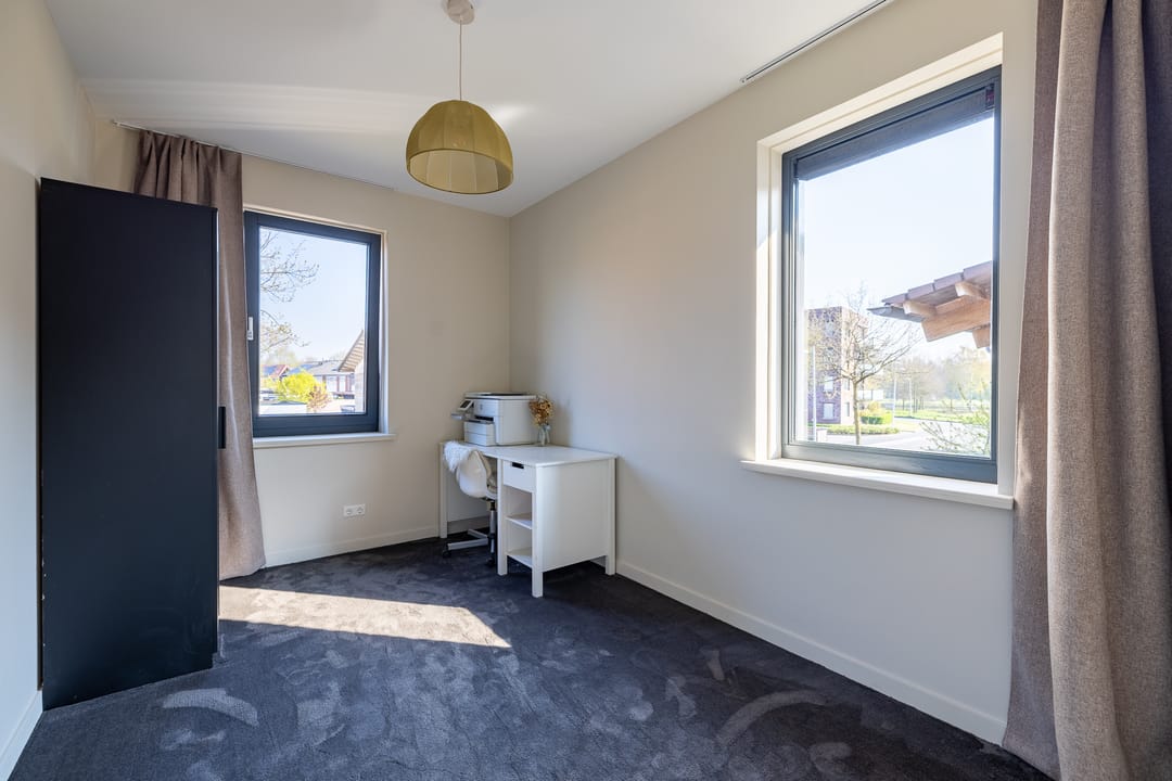 Photo 37 of Asterstraat 111